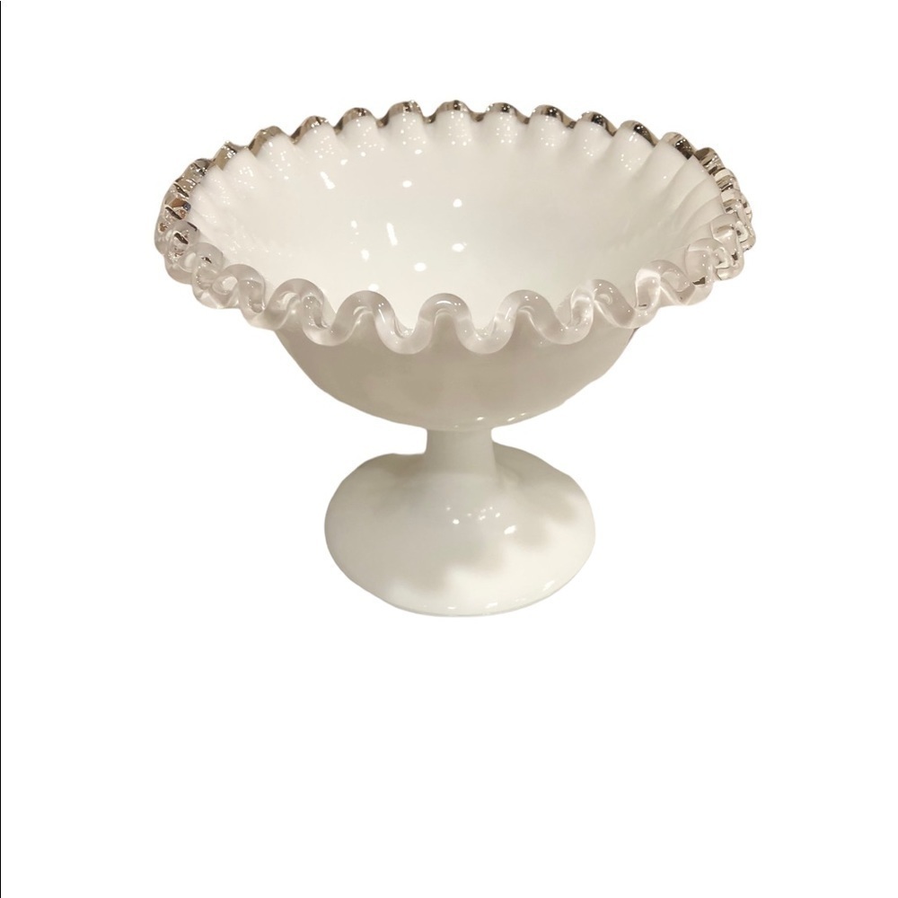 𝅺vintage Fenton Silver Crest Milk Glass Ruffled Bowl